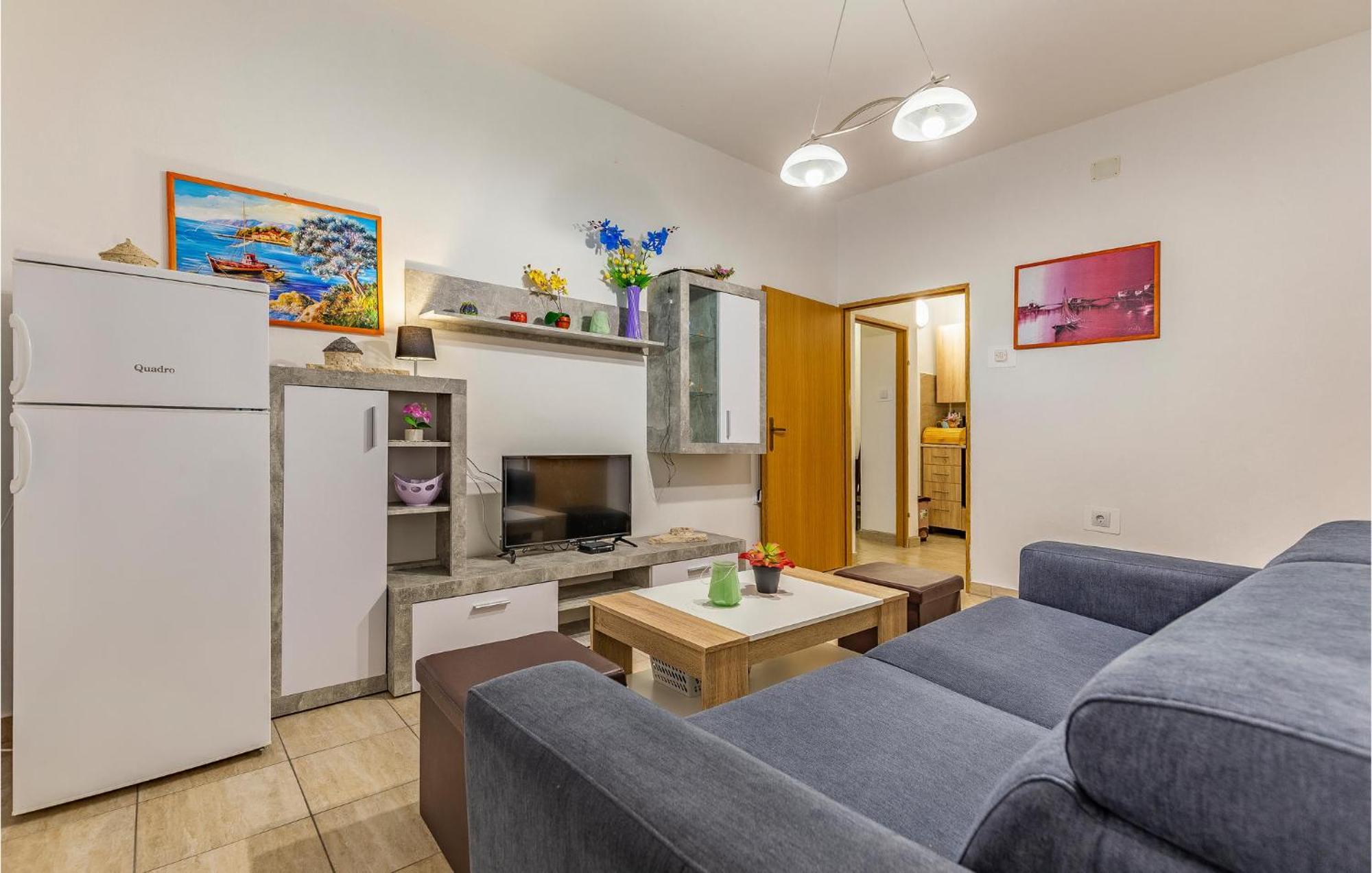 Amazing Apartment In Pula With Kitchen Ngoại thất bức ảnh